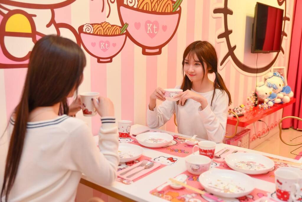 쿠알라룸푸르 Play At Hello Kitty Kawaii Fun House 아파트 외부 사진